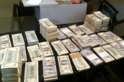 Abrieron los cofres de Balcedo y siguen contando fajos de billetes