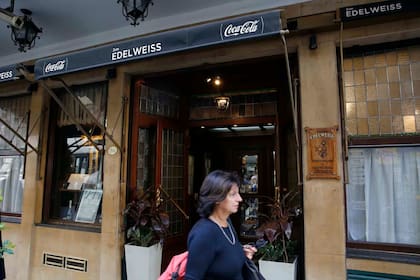 Abrió hace más de 100 años, pero ocupa su lugar sobre la calle Libertad desde 1933