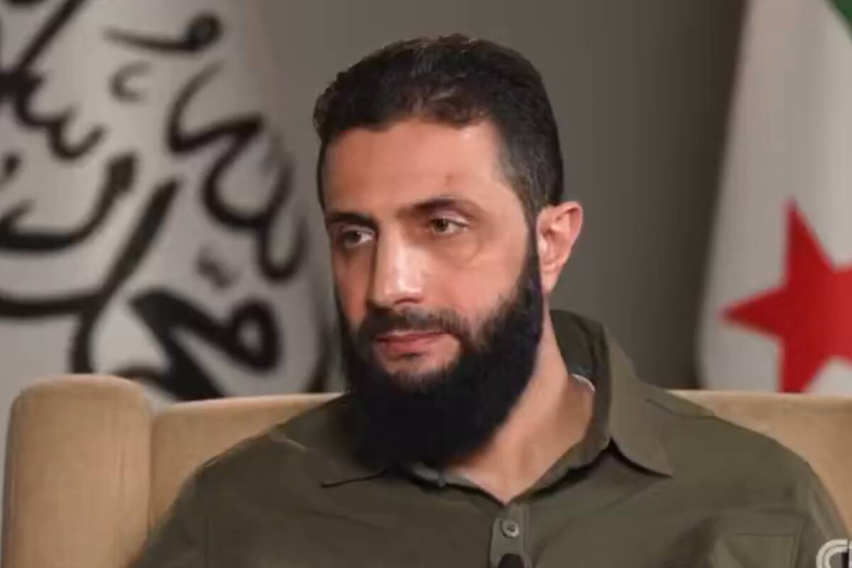 Abu Mohammad al-Jolani, el líder militante del principal grupo que impulsa la oposición armada de Siria, en una entrevista en CNN.