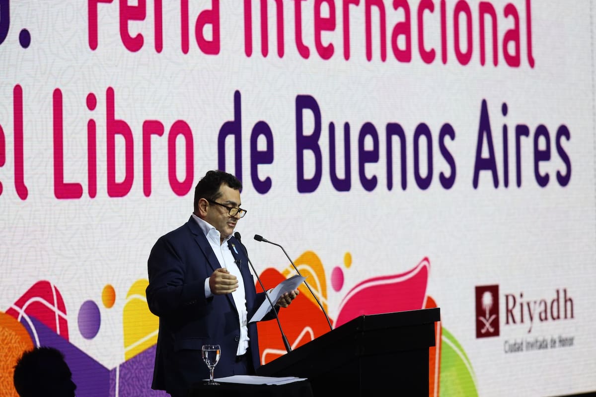 Abuchearon al secretario de Cultura de la Nación, Leonardo Cifelli, en la apertura de la Feria del Libro