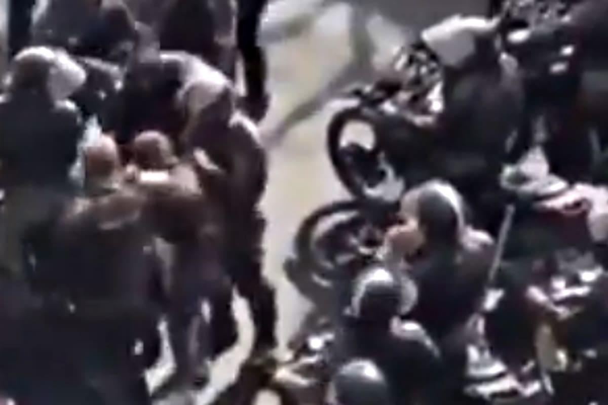 Abuso y detención de una mujer en Irán