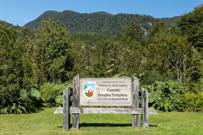 Acceso al Parque Nacional Pumalín.