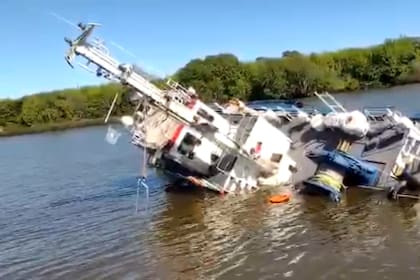 accidente de barcos en el puerto de La Plata