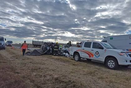 Accidente entre las localidades de Washington y Vicuña Mackenna, en el departamento Río Cuarto, del sur de la provincia de Córdoba