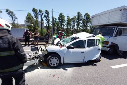 Accidente vial en la autopista 9 de Julio