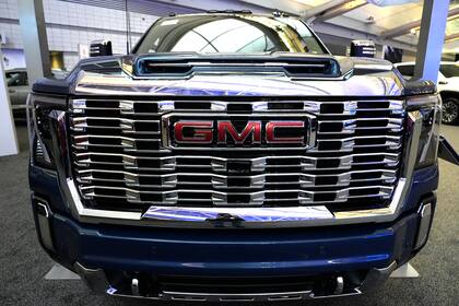 Acciones de empresas automotrices caen debido a posibilidad de mayores costos por aranceles de EEUU