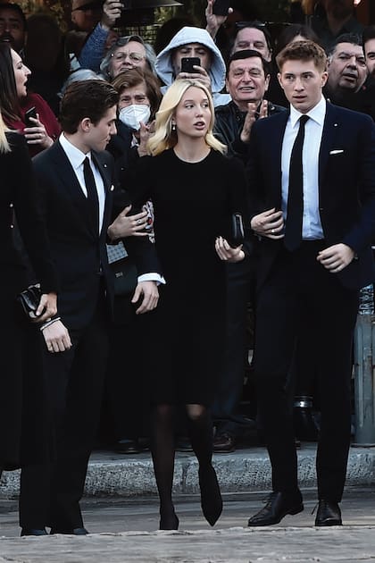 Achileas, Olympia y Odysseas de Grecia, tres de los cinco hijos de Pablo y Marie-Chantal, acompañaron a sus padres en ese día tan especial para la familia real.