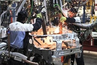 La actividad industrial y la construcción sufrieron nuevas caídas en noviembre