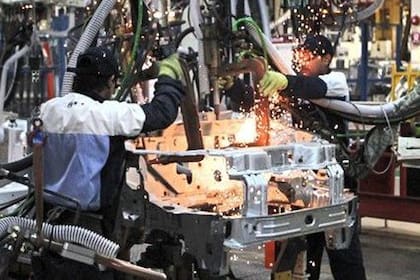 La actividad industrial creció 4,8% en noviembre