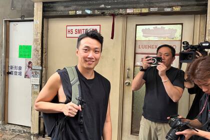 Activista prodemocracia y LGBTQ+ Jimmy Sham, liberado tras cuatro años en prisión en Hong Kong