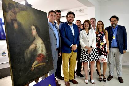 Acto de entrega de la obra "Santa Catalina" de Murillo