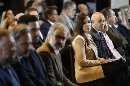 Acto por el día del Profesor en el Salón Azul del Senado de La Nación, lo encabeza la vice presidenta Victoria Villarruel.