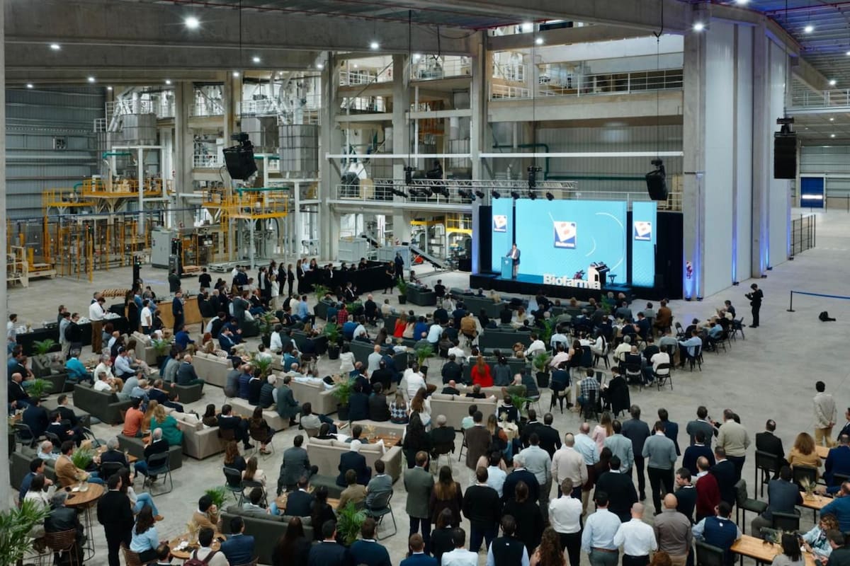 Acto por la inauguración de la nueva planta de la firma Biofarma, en Córdoba