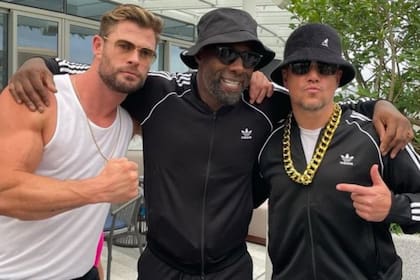 Actores como Chris Hemsworth, Idris Elba y Matt Damon han sido vistos en fiestas en Australia