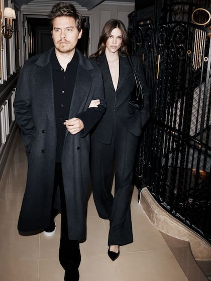 Actualmente, el reconocido actor de Disney se encuentra en pareja con la top model Barbara Palvin