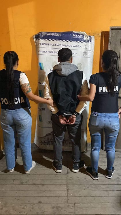 Actualmente se encuentra imputado por homicidio triplemente agravado.
