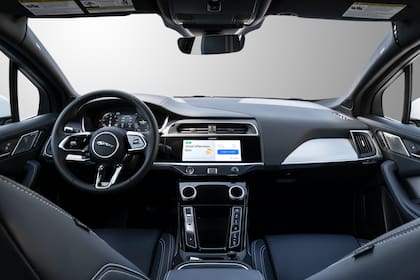 Actualmente, Waymo opera más de 150.000 viajes semanales en Phoenix, San Francisco y Los Ángeles