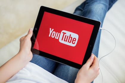 Acusan a dos hombres de estafar a YouTube por US$ 20 millones de dólares en Estados Unidos