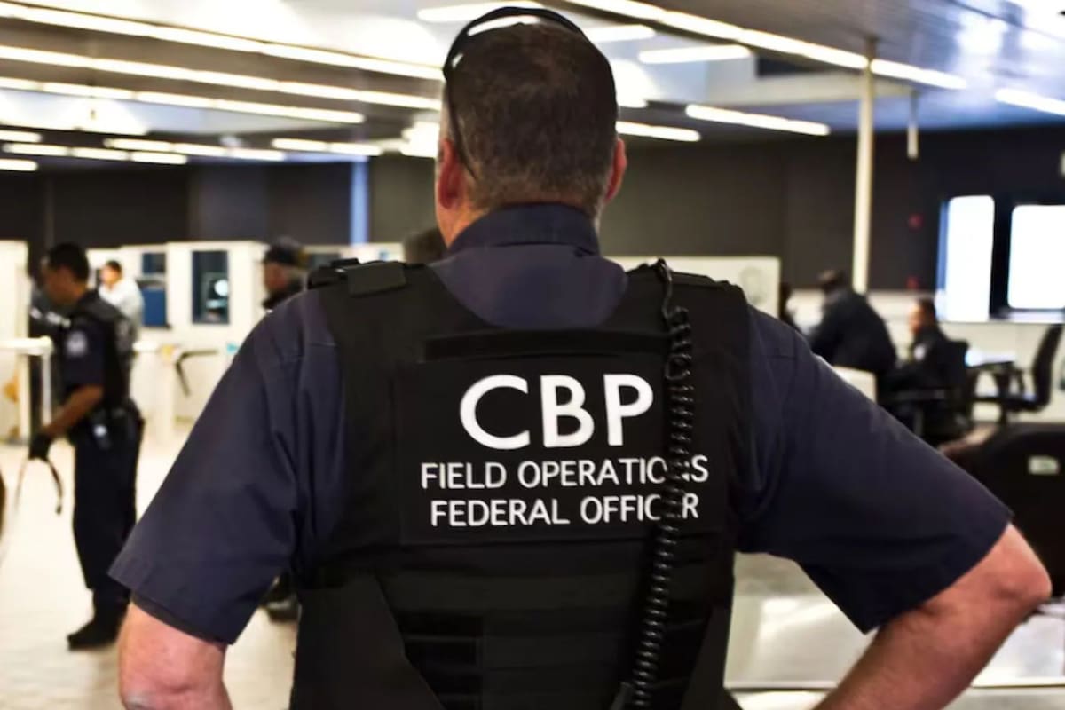 Acusan a tres oficiales de la CBP de permitir el ingreso de inmigrantes sin documentación