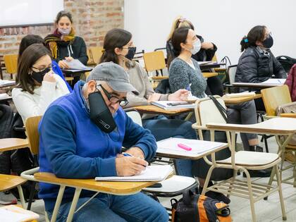 Adalberto Cardozo, durante una clase (Gentileza UNSAM)