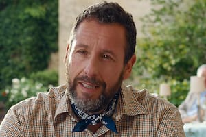Adam Sandler, en una escena de Jay Kelly, el nuevo film de Netflix