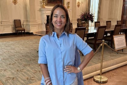 Adamari López estuvo en la Casa Blanca con algunos amigos y también celebró el Día de la Madre junto con la vicepresidenta de EE.UU., Kamala Harris