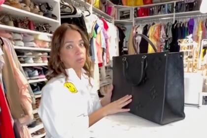 Adamari López mostró un truco que utiliza a la hora de viajar en avión