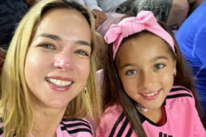 Adamari López y su hija Alaïa en el partido de Inter Miami contra Nashville SC