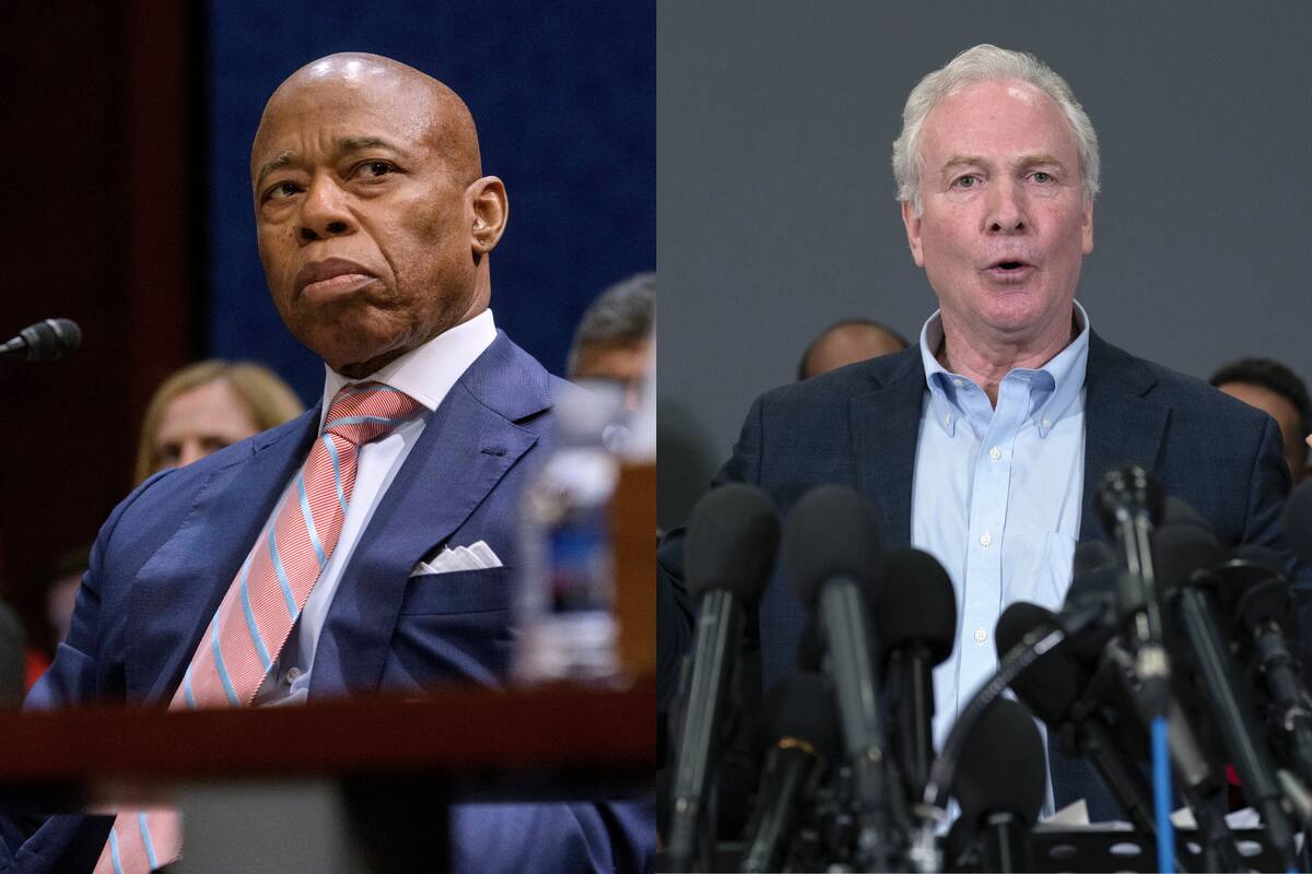 Adams cuestionó con dureza al senador Van Hollen por haberse reunido en El Salvador con un migrante deportado por error y acusado, sin pruebas judiciales firmes, de pertenecer a una organización criminal