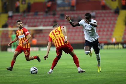 Adana Demirspor, equipo de la liga de Turquía, tiene a Mario Balotelli como imán