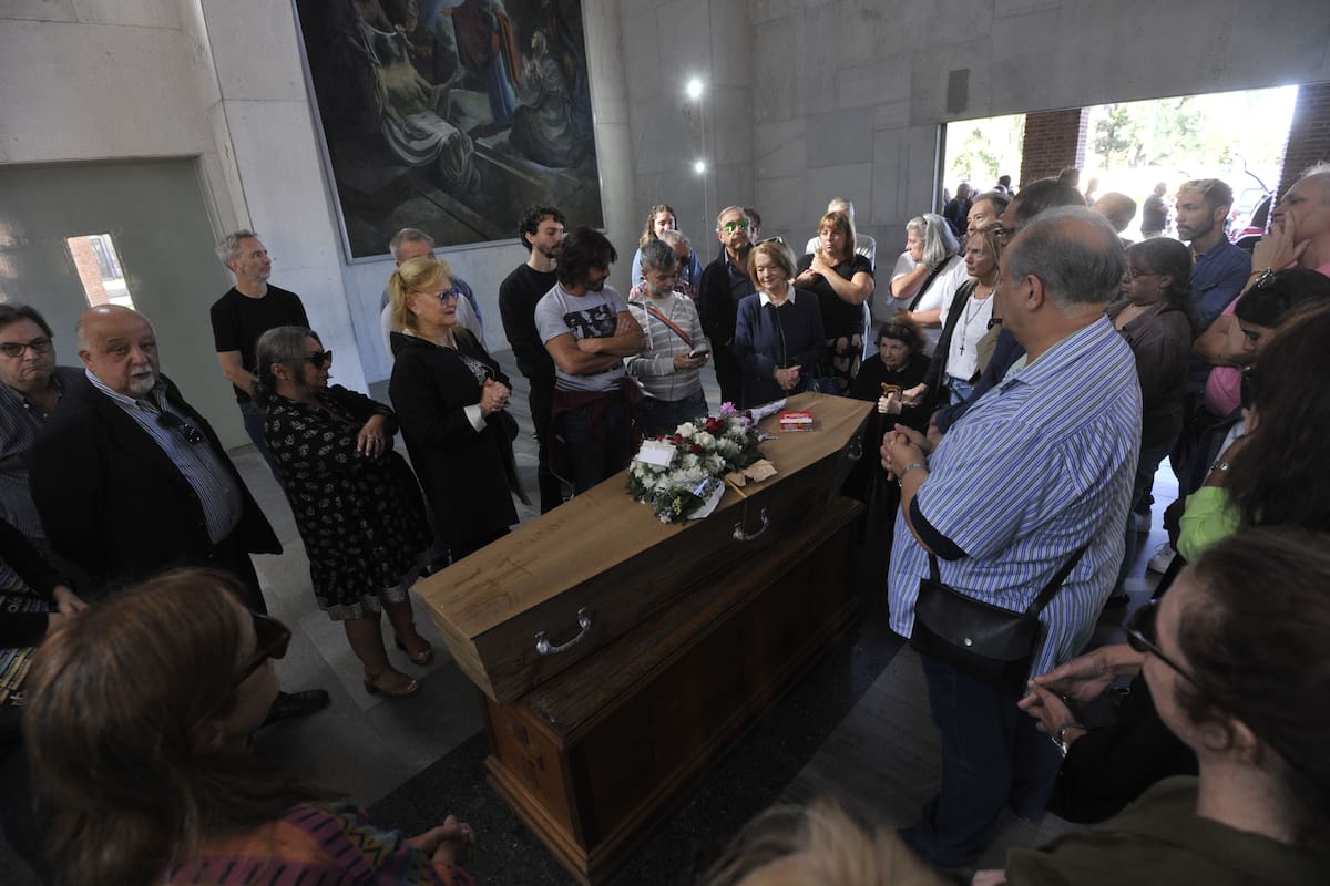 Adela Montes, pionera del periodismo de espectáculos y quien inspiró la creación del término “cholula”, dejó su huella en el periodismo nacional