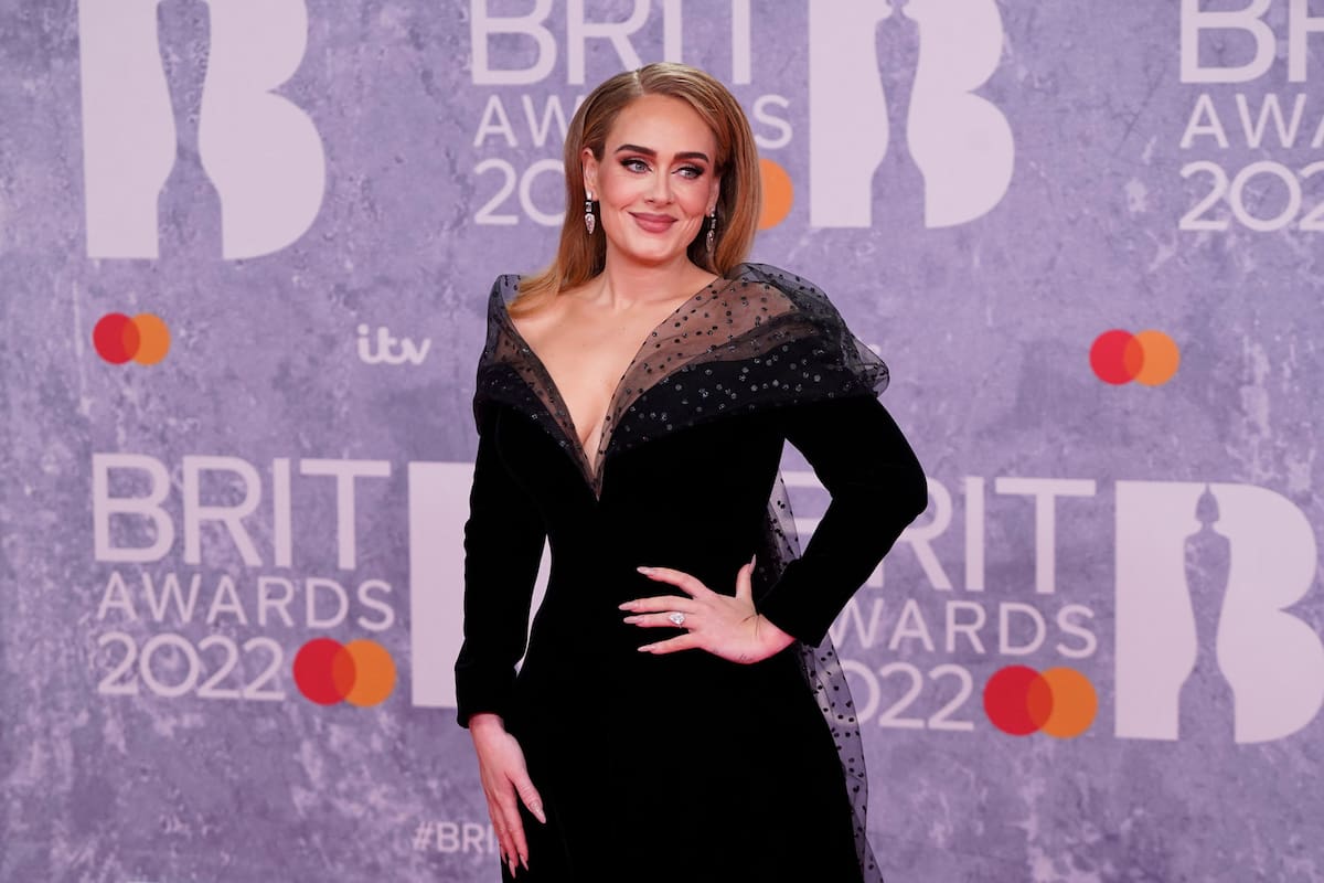 Adele, contenta, con su nueva mansión de Beverly Hills