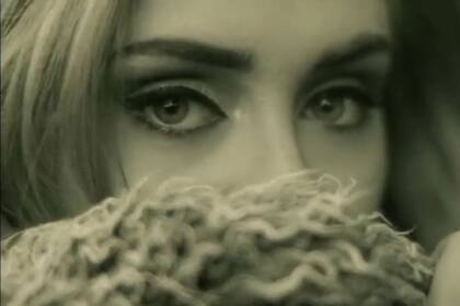 Adele volvió al disco y le dijo no al streaming