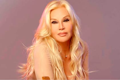 Además, aseguran que la diva le ganó la pulseada a Marcelo Tinelli y entrevistará a una estrella internacional que el conductor quería en su programa