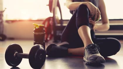 Además de ayudar con el fortalecimiento capilar, a las personas que hacen ejercicio podría ayudarles con la recuperación muscular.
Foto: iStock