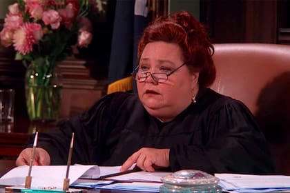 Además de en Two and a Half Men, Ferrell participó de series como Friends