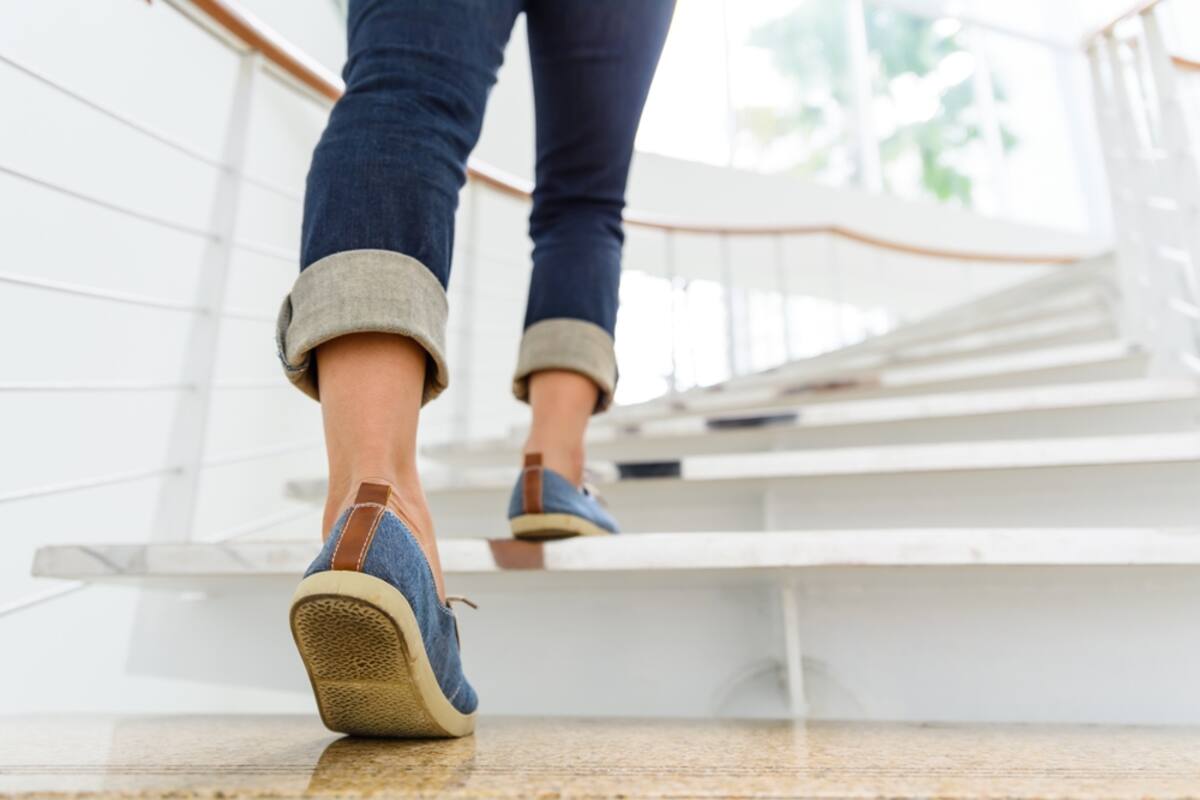 Además de entrenar es importante sumar hábitos saludables, como usar la escalera en lugar de ascensor