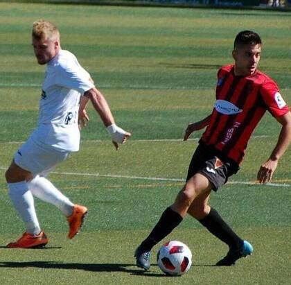 Además de haber jugado en Argentina, Ramiro De Lillo jugó en España entre principios de 2017 y junio de 2020, lapso que vistió las camisetas de Arandina, CD Azuqueca, Real Avilés y, por último, CD Tarancón. En la actualidad viste los colores de Höttur/Huginn de Islandia