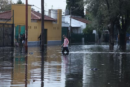 Además de la negligencia de gobiernos que no ejecutaron obras necesarias, cuesta entender que no se conozca el número de muertos pese al tiempo transcurrido