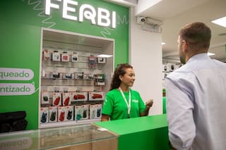 Inauguran una tienda de celulares reacondicionados y electrodomésticos en caja abierta