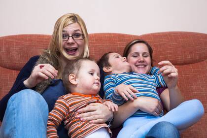 Además de las parejas del mismo sexo, también creció el porcentaje de parejas no casadas con hijos