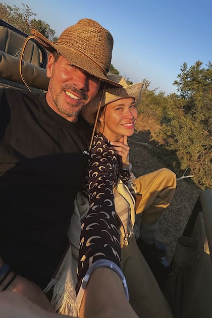 Además de los safaris fotográficos, los Simeone disfrutaron de actividades y juegos en familia como el jenga, las cartas y un divertido karaoke.