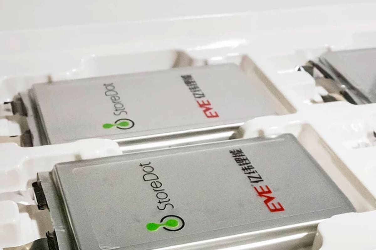 Además de ofrecer una carga ultrarrápida, las baterías de StoreDot aprovechan la actual tecnología de los modelos de iones de litio y no requiere de nuevas líneas de producción