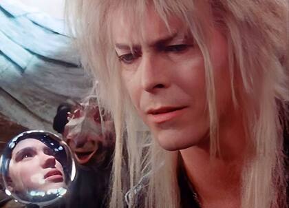 Además de protagonizar el film, David Bowie compuso su banda sonora