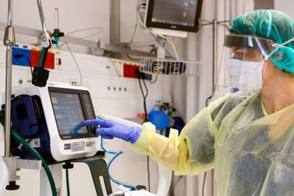 Además de respiradores se necesita gente que pueda manejarlos.