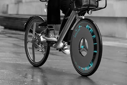 Además de ser un vehículo sustentable y demandado para trasladarse en las ciudades, la rueda Rolloe promete filtrar el aire contaminado de las ciudades