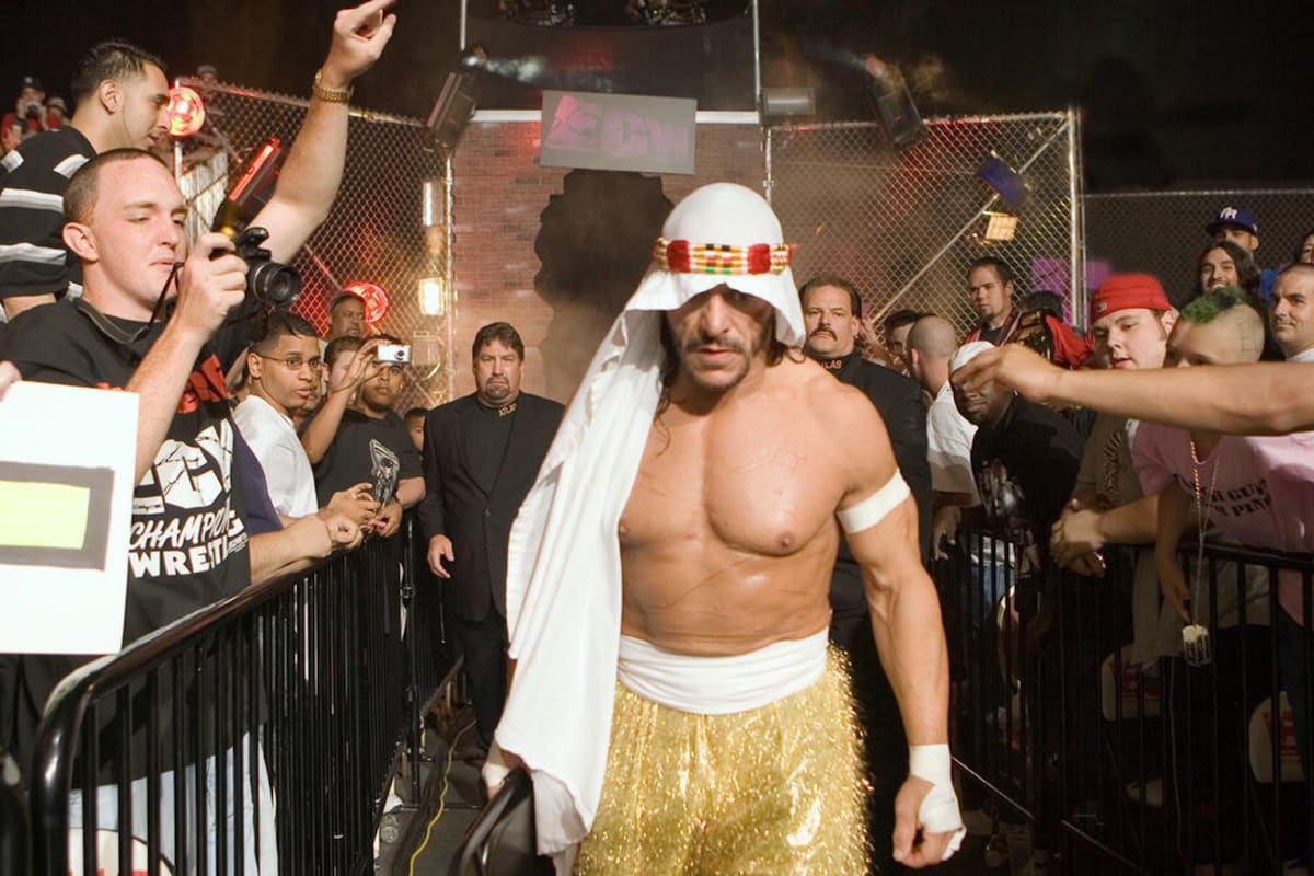 Además de su paso por WWE, Sabu dejó su huella en empresas como TNA, AAA y New Japan, consolidándose como una leyenda global del wrestling. Foto: X @WrestleFeatures