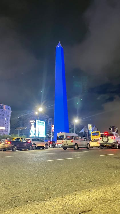 Además del Obelisco, otro monumentos se iluminarán durante la Semana Azul