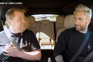 Adam Levine casi causa un caos de tránsito al ser parte de Carpool Karaoke