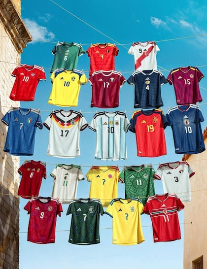 Adidas también presentó los uniformes titulares oficiales de las demas federaciones asociadas (Instagram: @adidas)